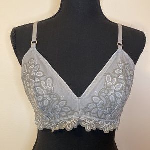 💖 2/$25 Aerie Gray Desert Lace Triangle Bralette